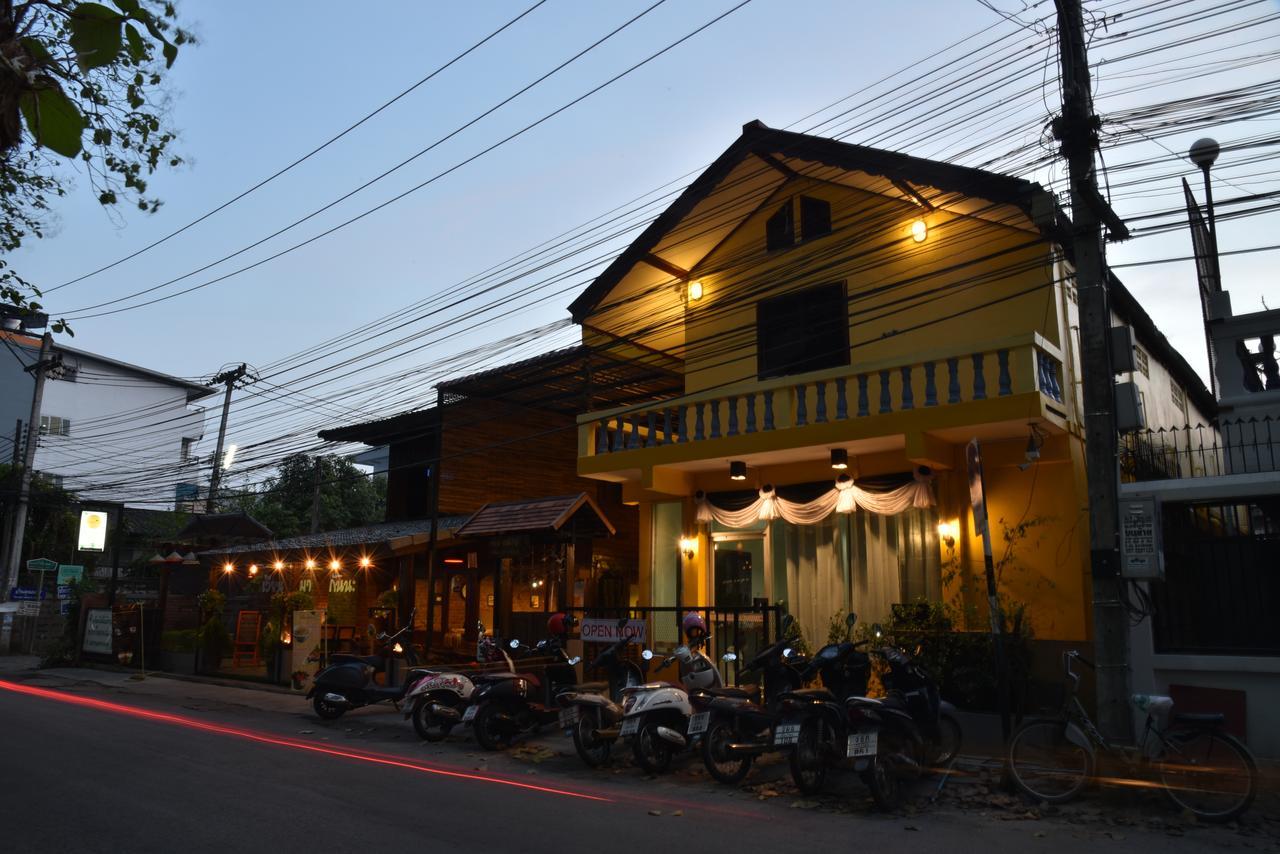 Pama Guesthouse Čiang Mai Exteriér fotografie